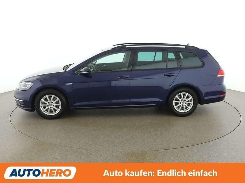 Gebraucht VW Golf VII 131 PS (96 kW) 2018 Blau Kombi