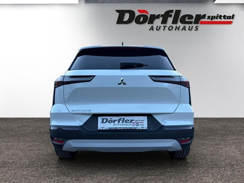 Neu Mitsubishi L Intense 141 PS (103 kW) 2026 SUV