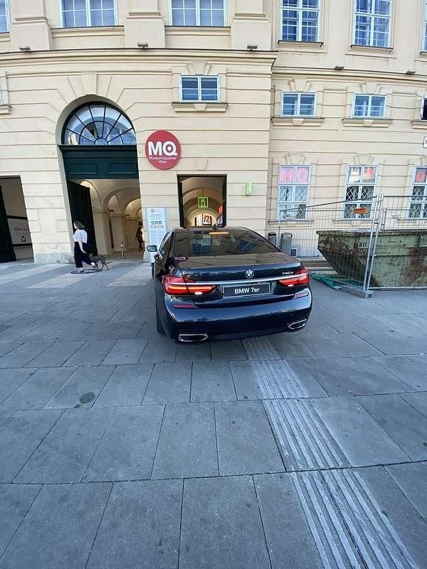 Gebraucht BMW 740 iPerformance 258 PS (189 kW) 2018 Limousine