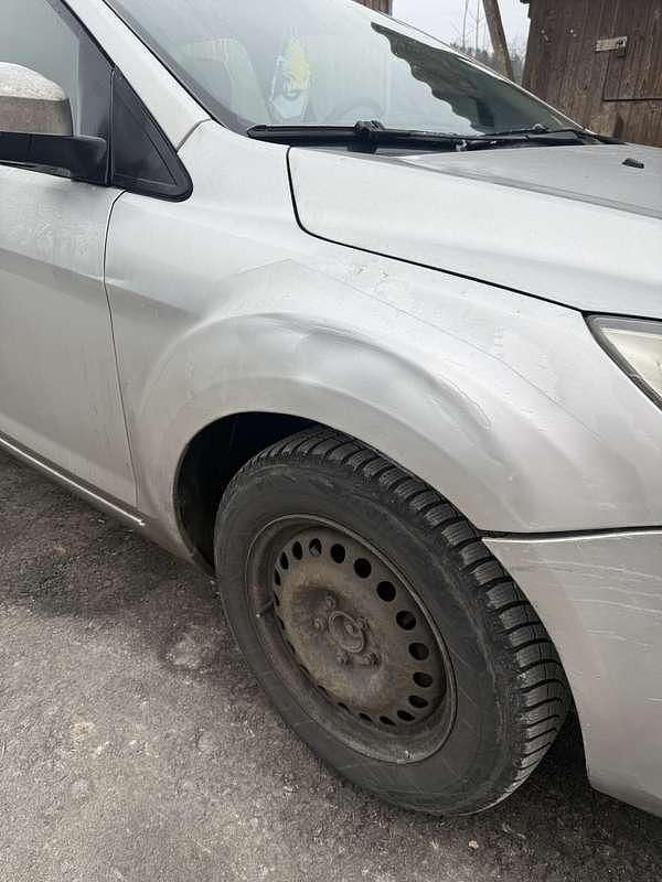 Gebraucht Ford Focus Trend 109 PS (80 kW) 2009 Kombi