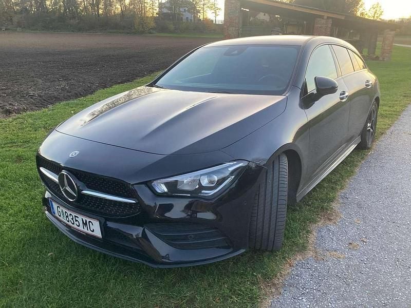 Schwarz Gebraucht 2020 Mercedes CLA200 Shooting Brake Kombi | € 26.750 (Fairer Preis) - Bild 1/4