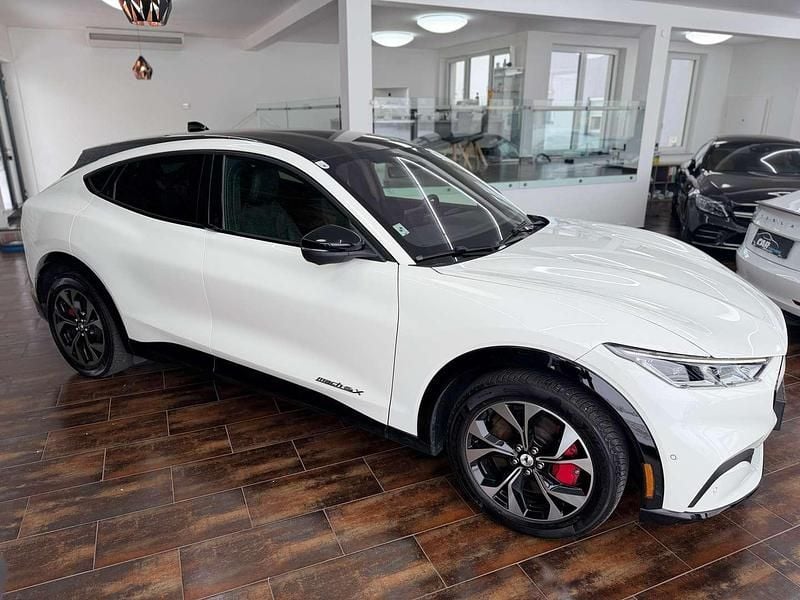 Gebraucht Ford Mustang Mach-E Extended Range 258 kW (351 PS) 2021 Weiß SUV