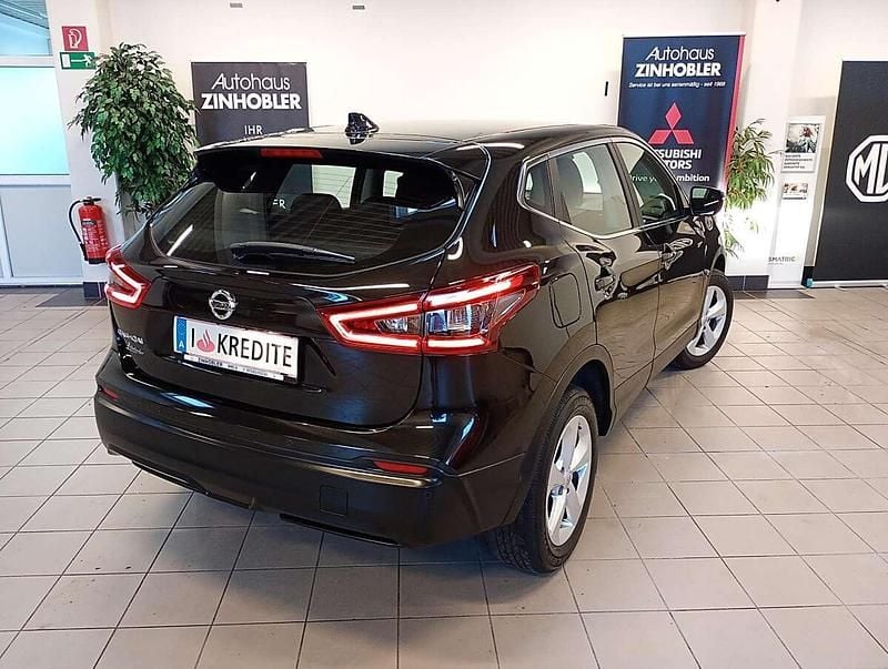Gebraucht Nissan Qashqai Acenta 140 PS (102 kW) 2020 Schwarz SUV