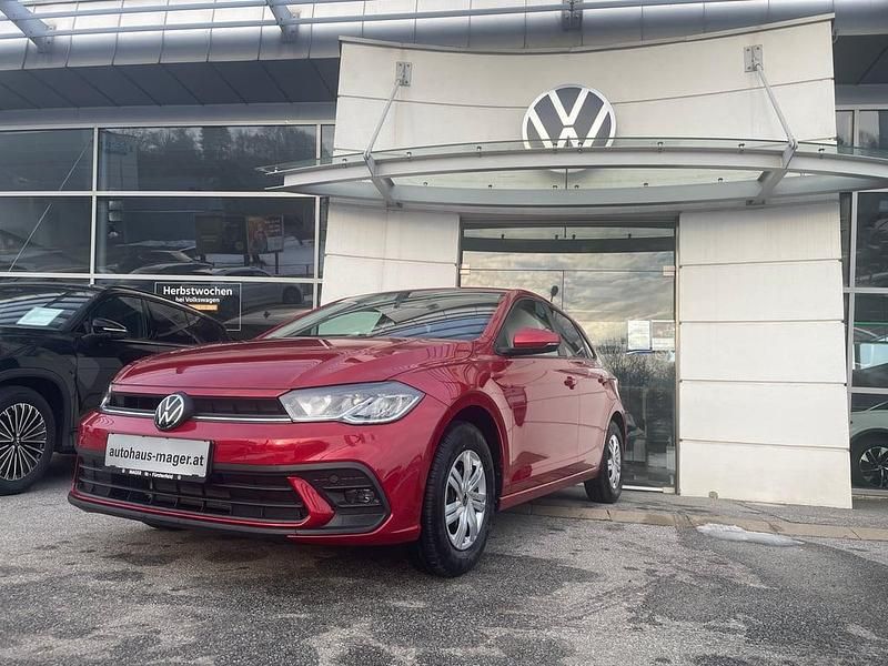 Mittelrot metallic Neu 2026 VW Polo Limousine | € 19.890 (Fairer Preis) - Bild 1/4