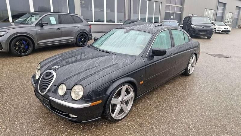Schwarz Gebraucht 2005 Jaguar S-Type S Limousine | € 24.990 - Bild 1/3