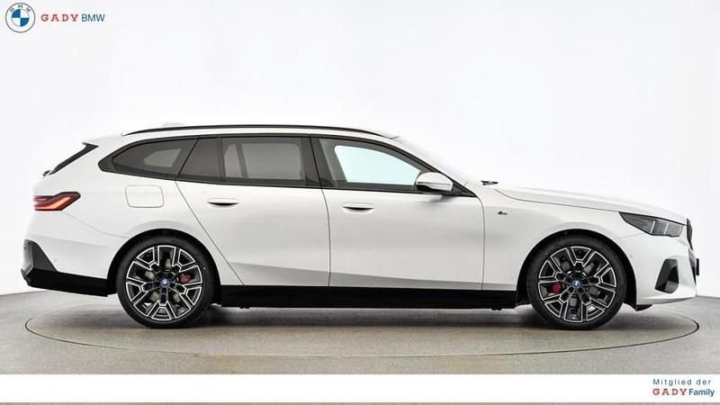 Gebraucht BMW 530 Shadowline 190 PS (139 kW) 2025 Kombi
