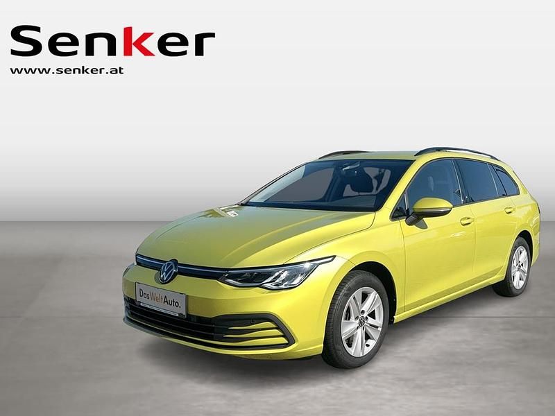 Gebraucht VW Golf VIII Life 116 PS (85 kW) 2023 Mittelgelb  metallic Kombi
