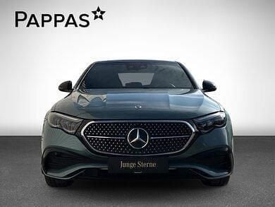 Gebraucht Mercedes E300 313 PS (230 kW) 2025 Verdesilber Limousine