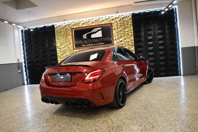 Gebraucht Mercedes C43 AMG AMG 184 PS (135 kW) 2019 Rot Limousine