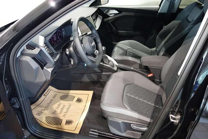 Gebraucht Audi A1 Comfort 95 PS (69 kW) 2024 Schwarz Kleinwagen