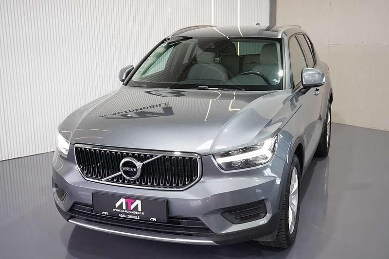 Gebraucht Volvo XC40 Momentum 150 PS (110 kW) 2018 Grau SUV