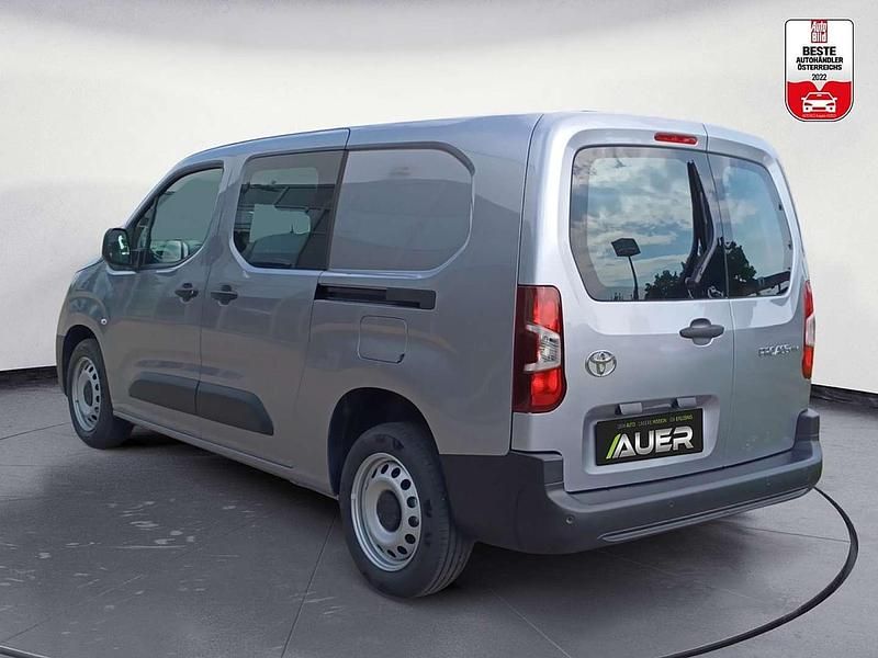 Gebraucht Toyota Proace City 131 PS (96 kW) 2025 Silber Van / Kleinbus