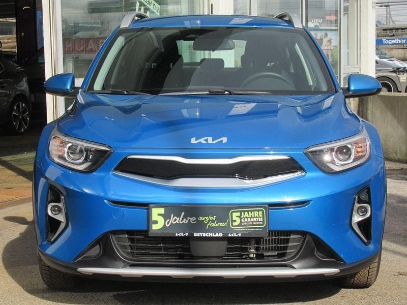 Gebraucht Kia Stonic 101 PS (74 kW) 2024 Bathysblau met. SUV