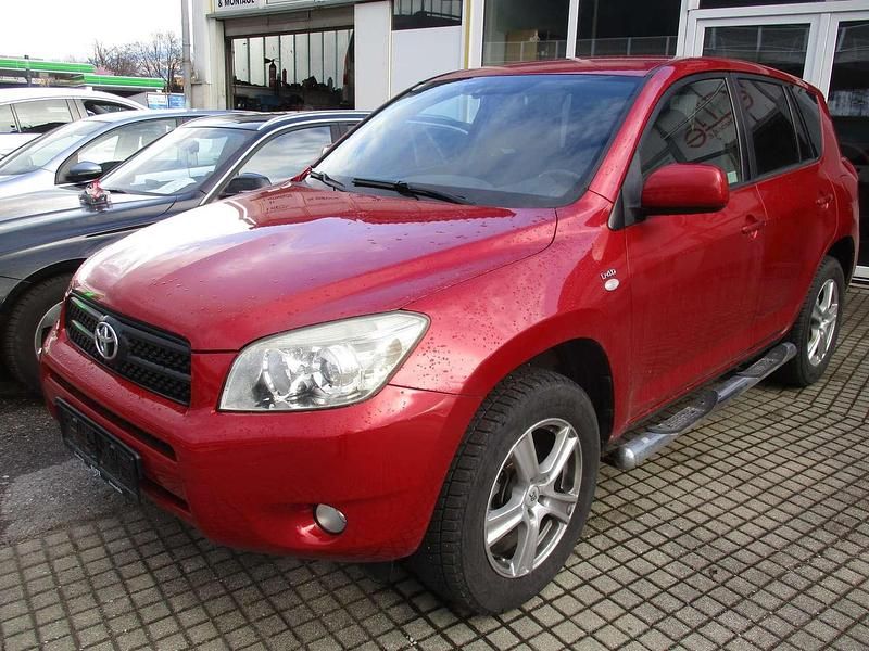 Rot Gebraucht 2006 Toyota RAV4 SUV | € 3.300 - Bild 1/4