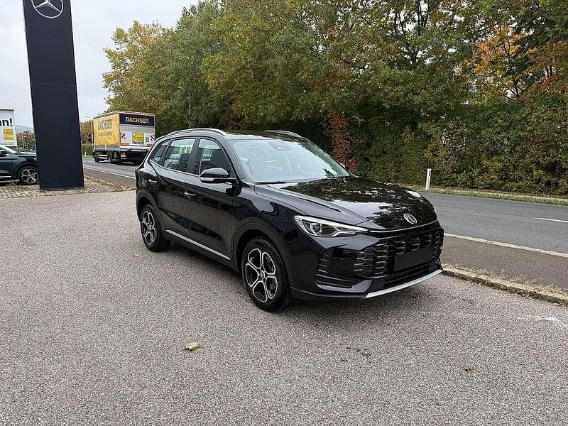 Neu MG ZS Comfort 102 PS (75 kW) 2025 Schwarz Limousine