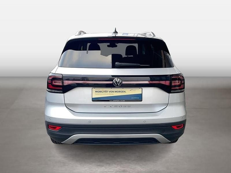 Gebraucht VW T-Cross Style 110 PS (80 kW) 2023 Silber  metallic SUV