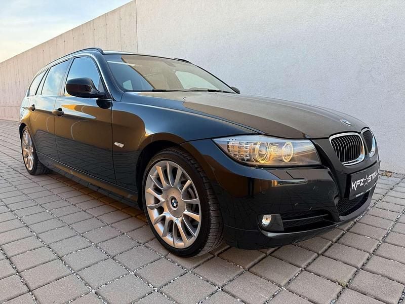 Gebraucht BMW 325 204 PS (150 kW) 2011 Schwarz Kombi