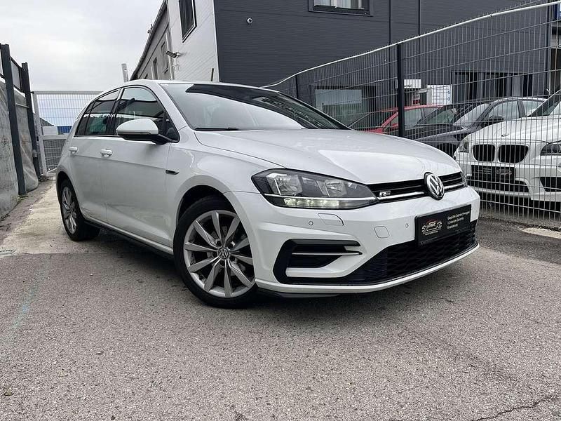 Gebraucht VW Golf VII Comfortline 86 PS (63 kW) 2017 Weiß Kleinwagen