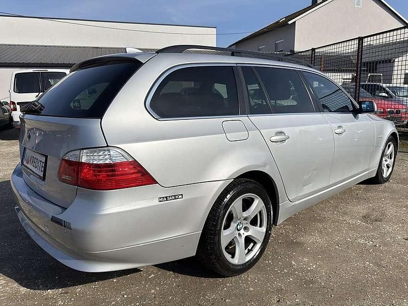 Gebraucht BMW 520 Advantage 177 PS (130 kW) 2008 Silber Kombi