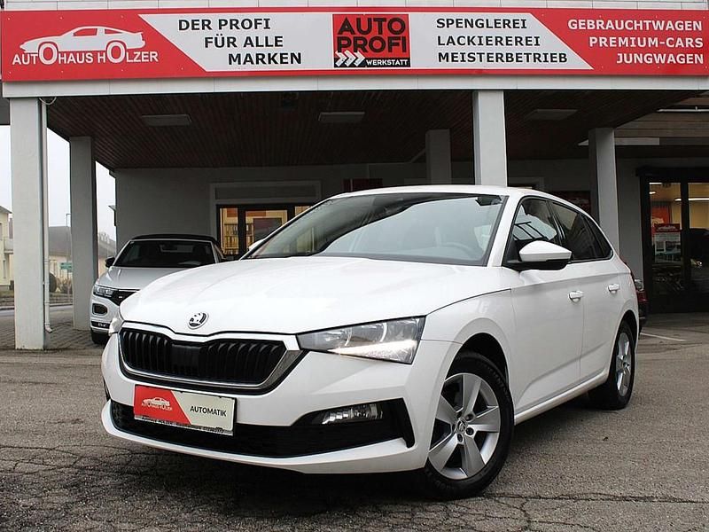 Weiß Gebraucht 2021 Skoda Scala Ambition Kleinwagen | € 15.980 (Etwas zu teuer) - Bild 1/4