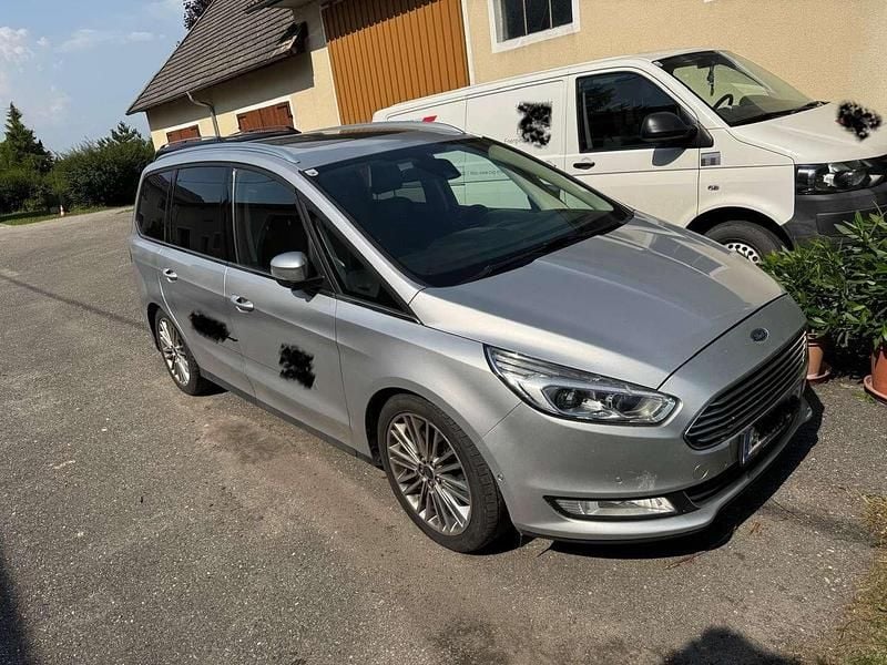 Silber Gebraucht 2016 Ford Galaxy Titanium Van / Kleinbus | € 14.899 (Guter Preis) - Bild 1/4