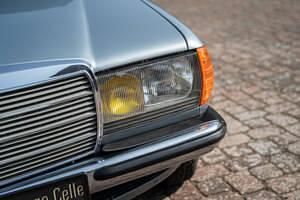 Gebraucht Mercedes 300 88 PS (64 kW) 1981 Blau Limousine