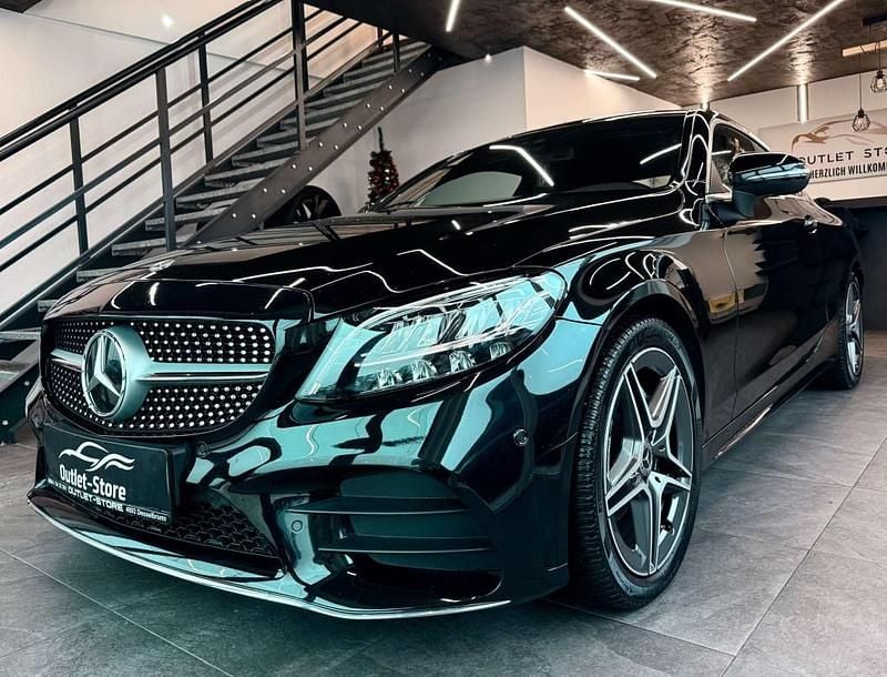 Gebraucht Mercedes C220 AMG line 194 PS (142 kW) 2021 Schwarz Coupé