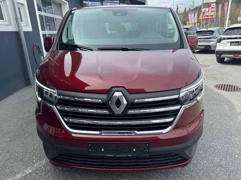 Rot Gebraucht 2024 Renault Trafic Life Van / Kleinbus | € 39.990 (Fairer Preis) - Bild 1/4
