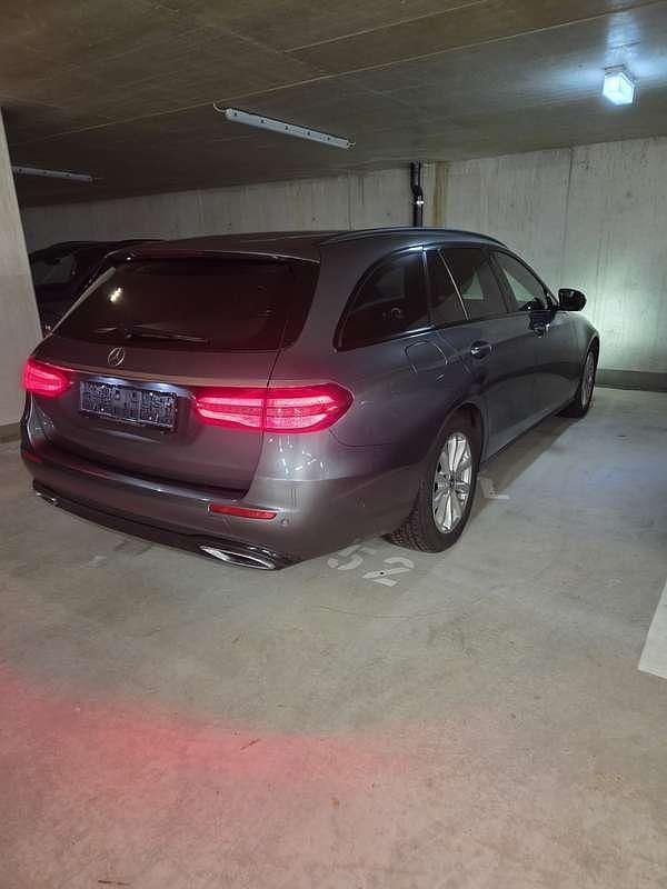 Gebraucht Mercedes E220 Avantgarde 194 PS (142 kW) 2018 Kombi