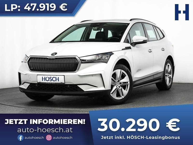 Weiss Gebraucht 2024 Skoda Enyaq iV Loft SUV | € 31.790 (Superpreis) - Bild 1/4