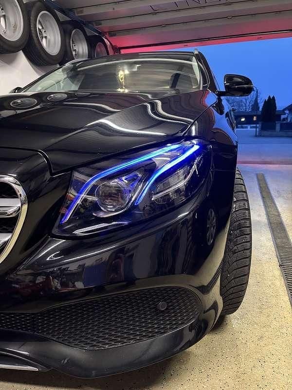 Gebraucht Mercedes E220 Avantgarde 194 PS (142 kW) 2017 Kombi