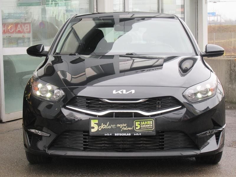 Gebraucht Kia Ceed Silver 159 PS (116 kW) 2022 Schwarz Kleinwagen