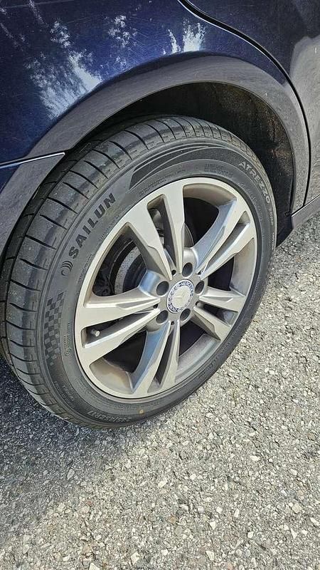 Gebraucht Mercedes E220 170 PS (125 kW) 2010 Blau Kombi