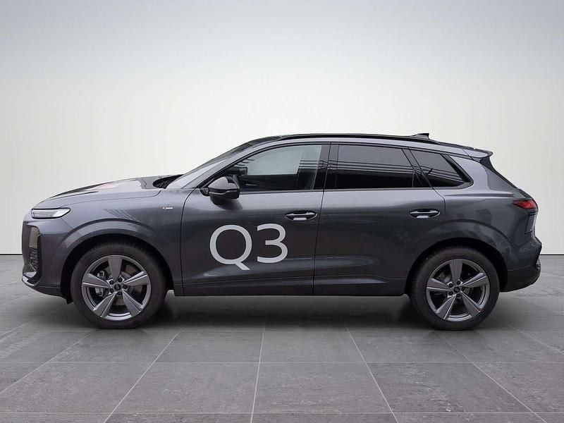 Neu Audi Q3 S-Line 150 PS (110 kW) 2025 Grau SUV