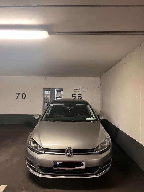 Gebraucht VW Golf VII Comfortline 105 PS (77 kW) 2014 Limousine