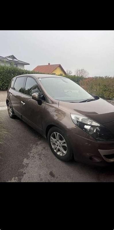 Gebraucht Renault Scénic III Dynamique 110 PS (80 kW) 2009 Bronze Van / Kleinbus