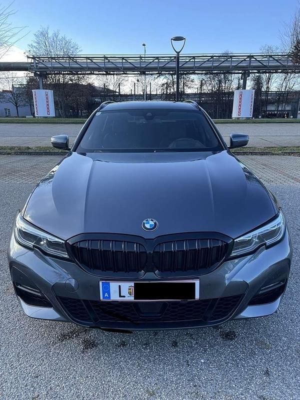 Gebraucht BMW 320 M Performance 190 PS (139 kW) 2021 Kombi