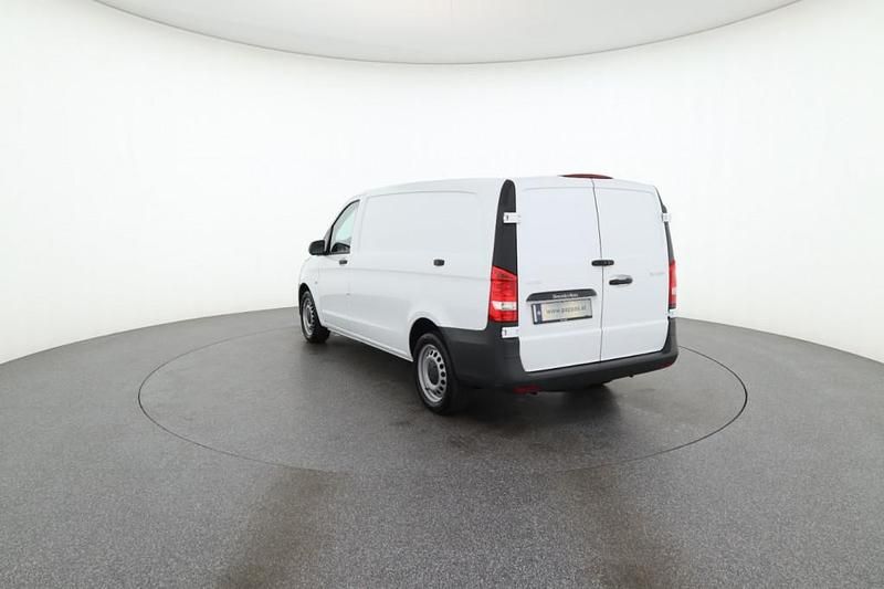 Gebraucht Mercedes Vito 102 PS (75 kW) 2024 Arktikweiß Van