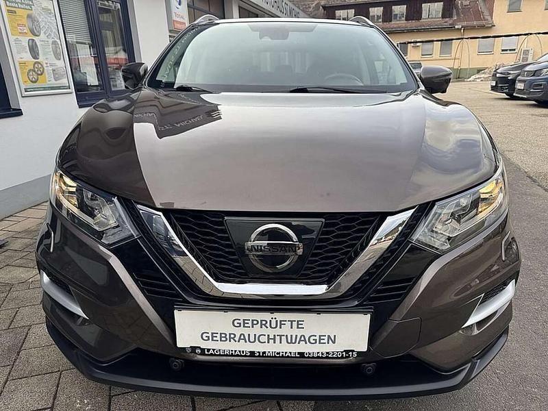 Gebraucht Nissan Qashqai N-Connecta 116 PS (85 kW) 2018 Grau SUV