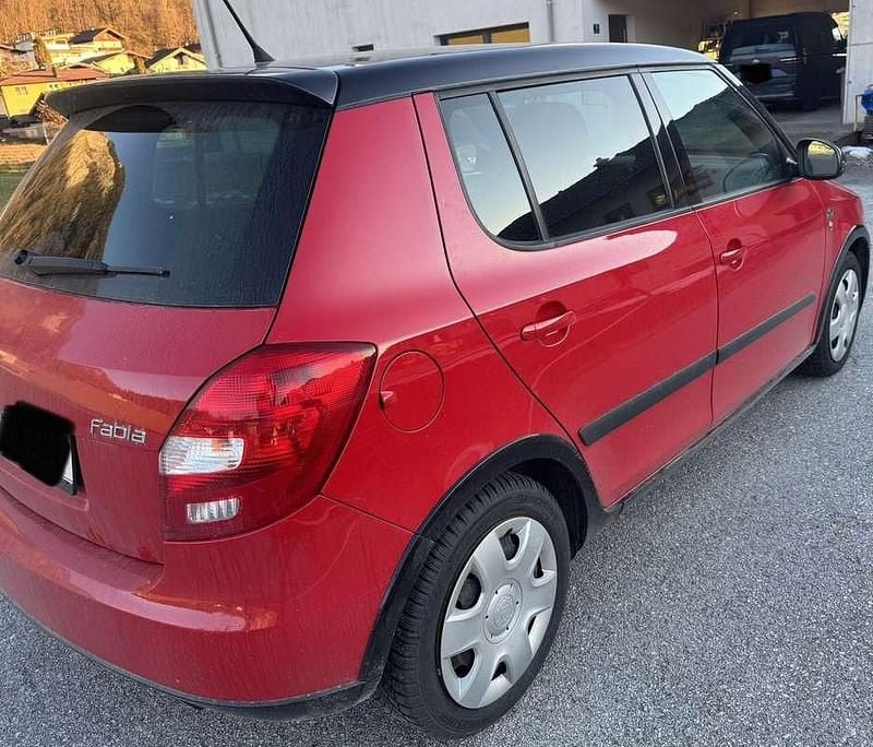 Gebraucht Skoda Fabia Monte Carlo 69 PS (50 kW) 2013 Rot Limousine