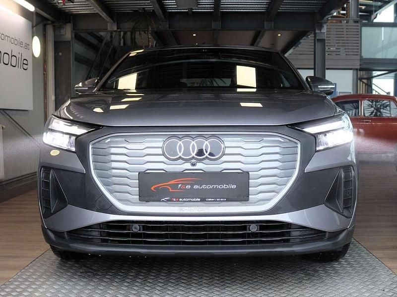 Gebraucht Audi Q4 Sportback e-tron Comfort 125 kW (170 PS) 2022 Grau SUV