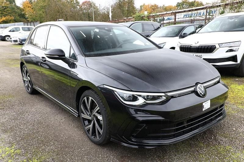 Gebraucht VW Golf VIII R-line 150 PS (110 kW) 2024 Limousine