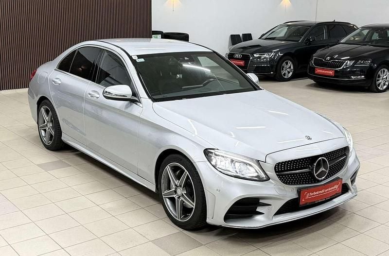 Gebraucht Mercedes C220 AMG line 194 PS (142 kW) 2018 Grau Limousine