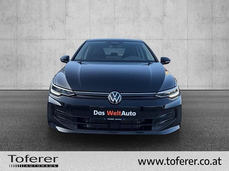 Neu VW Golf VIII 115 PS (84 kW) 2026 Schwarz  metallic