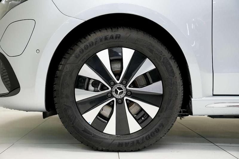 Gebraucht Mercedes EQV300 Avantgarde 150 kW (204 PS) 2025 Schwarz Van / Kleinbus