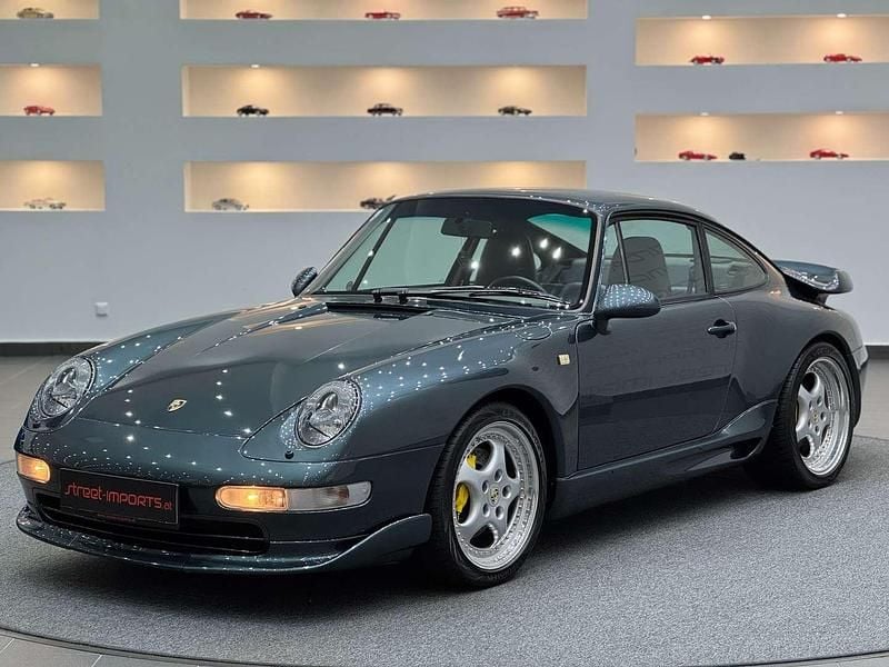 Grün Gebraucht 1994 Porsche 911 Carrera Coupé | € 74.900 - Bild 1/4