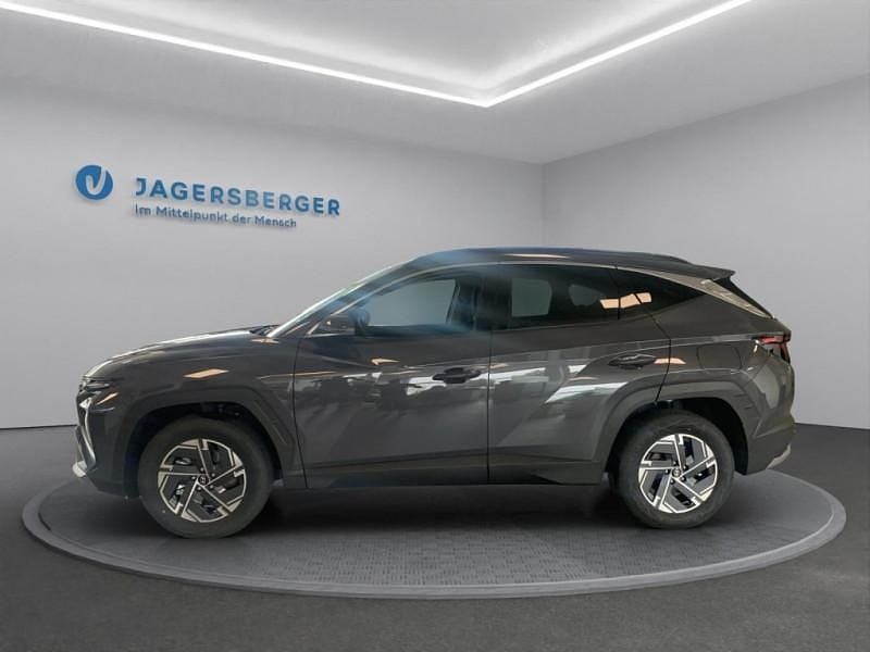 Neu Hyundai Tucson 159 PS (116 kW) 2025 Ecotronic gray SUV
