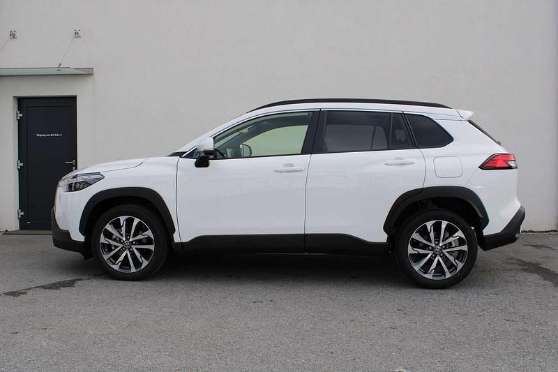 Gebraucht Toyota Corolla Cross Active 98 PS (72 kW) 2025 Weiß SUV
