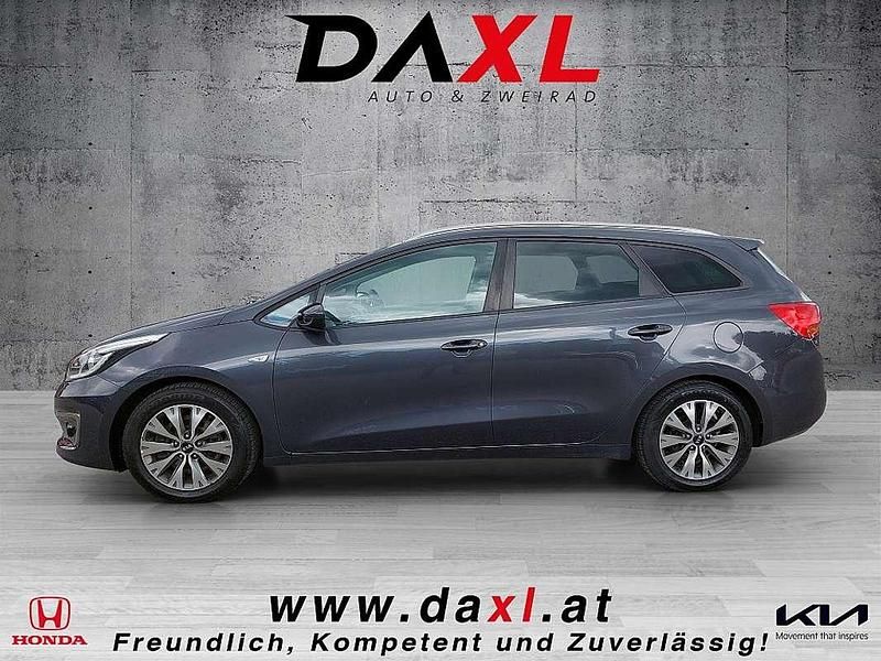 Gebraucht Kia Ceed Sportswagon Plus 101 PS (74 kW) 2018 Grau Kombi