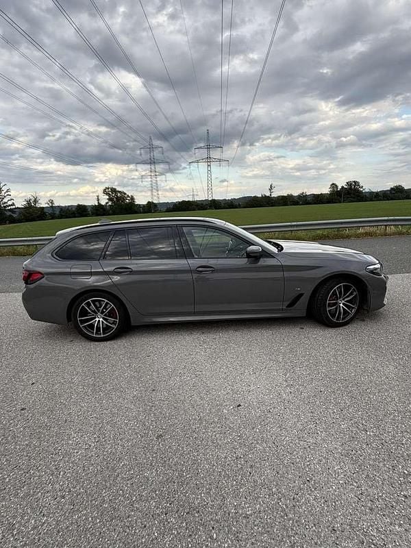 Gebraucht BMW 520 M Sport 190 PS (139 kW) 2020 Kombi